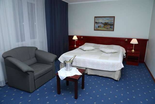 Отель Draakon Hotel Тарту-9